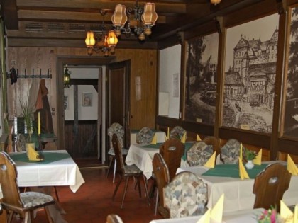 照片: Zur Burg